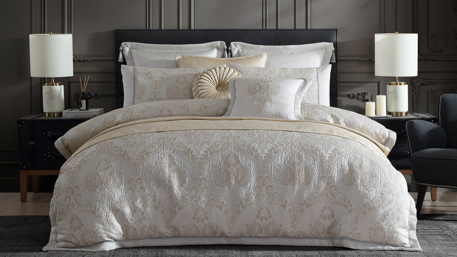 Emerson Ivory Square Cushion by Da Vinci
