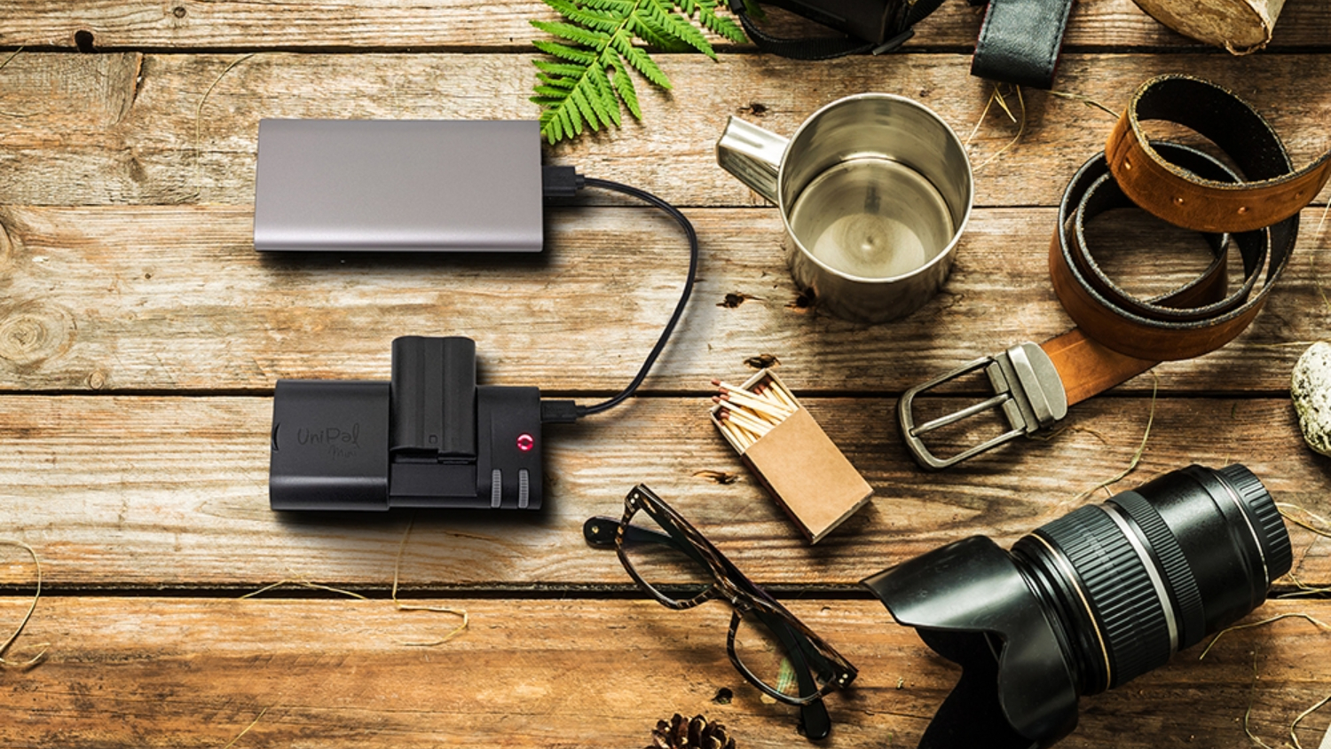 Hahnel Unipal Mini II Charger