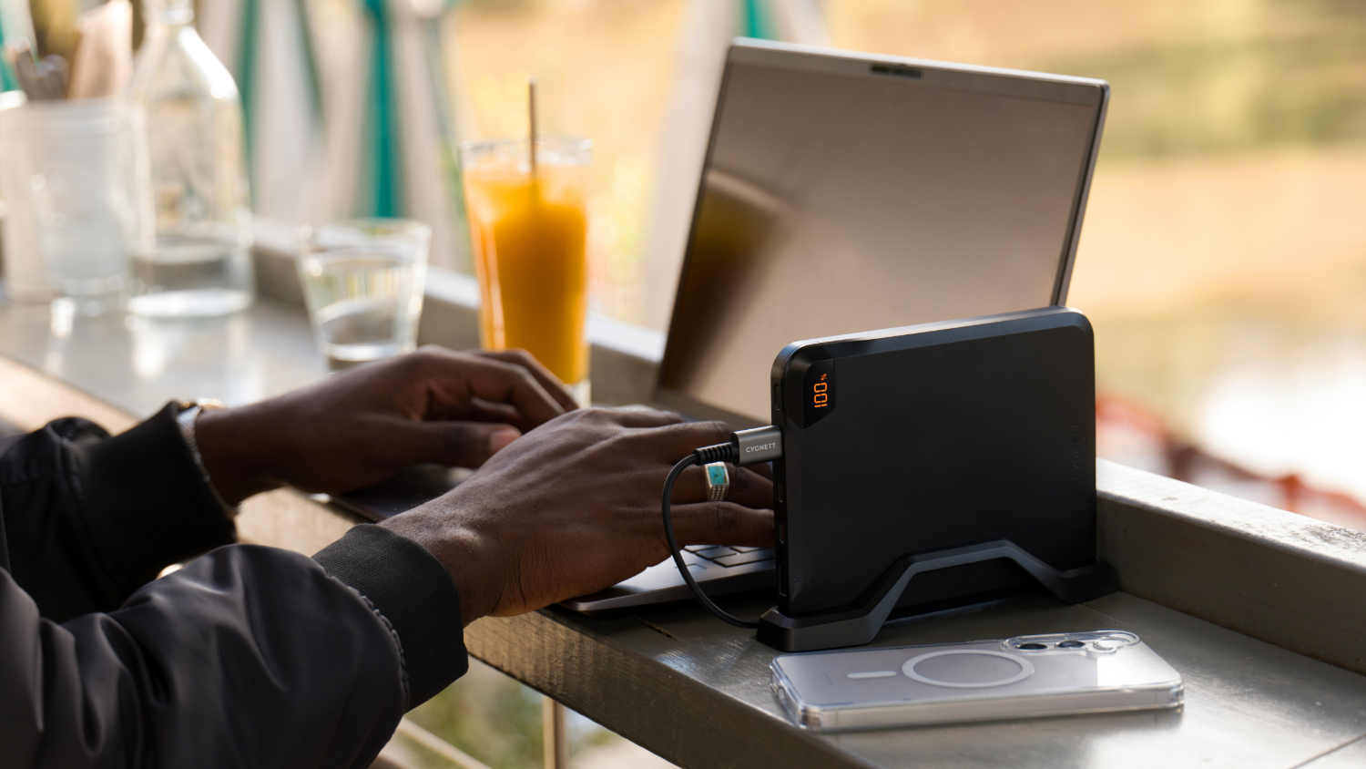 Cygnett VertPWR 25,000mAh Power Bank for Laptop - Obsidian (CY5128PBCHE)