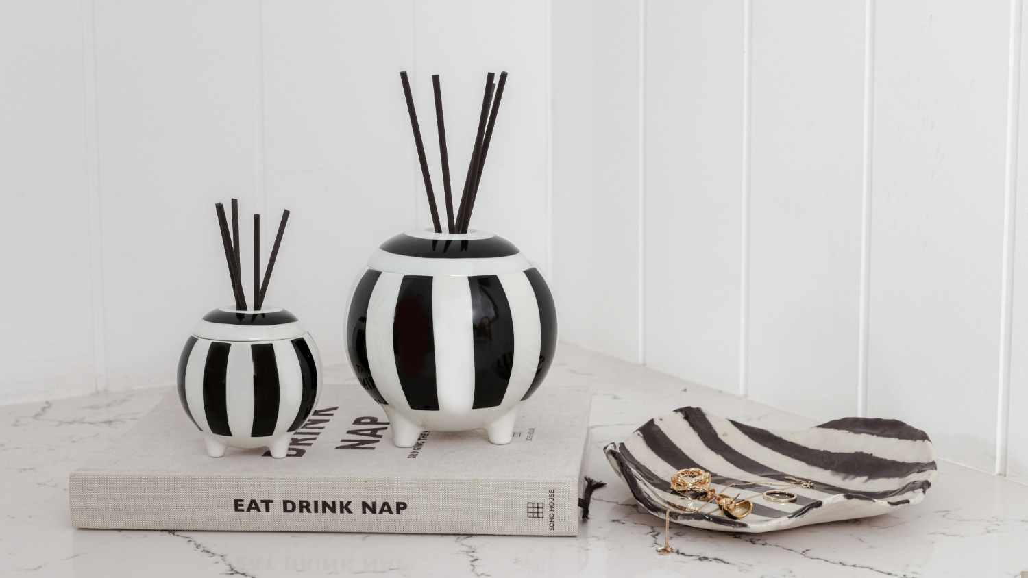 Moss St. 350ml Ceramic Reed Diffuser - Jasmine, Amber & Saffron