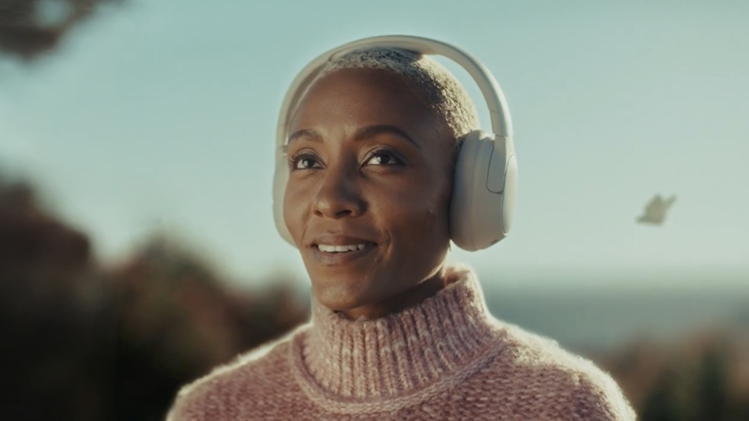 Belkin SoundForm Isolate Active Noise Cancelling Wireless Over-Ear Headphones - Sand (AUD008fqSA)