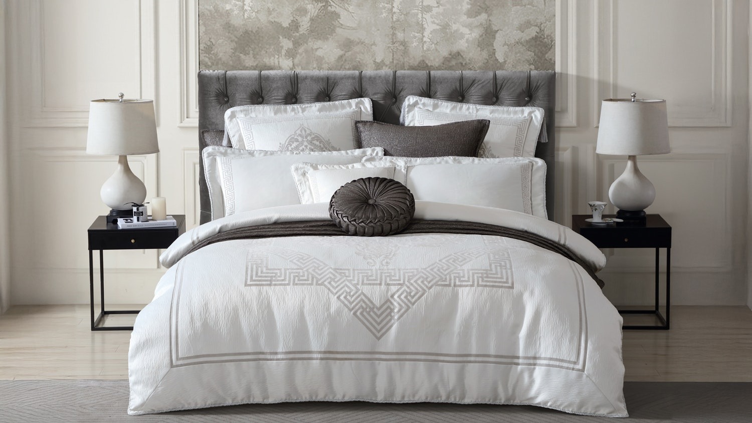 Empire Ivory Duvet Cover Set by Da Vinci - King