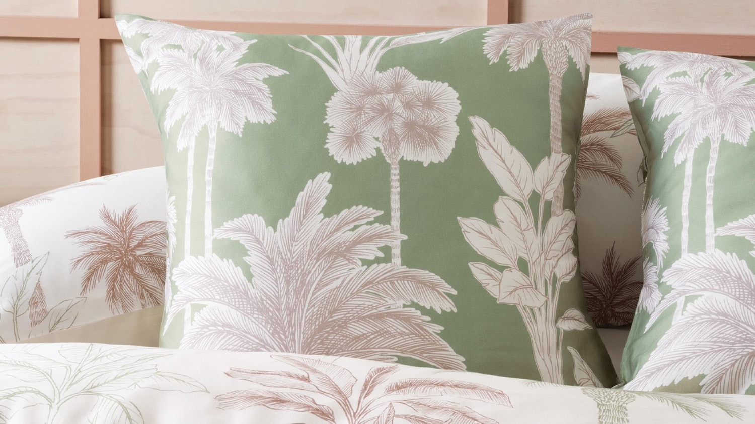 Lombok Leaf Duvet Cover Set by Savona - Super King NZ