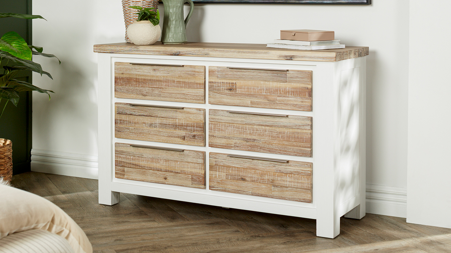 Homestead 6 Drawer Lowboy