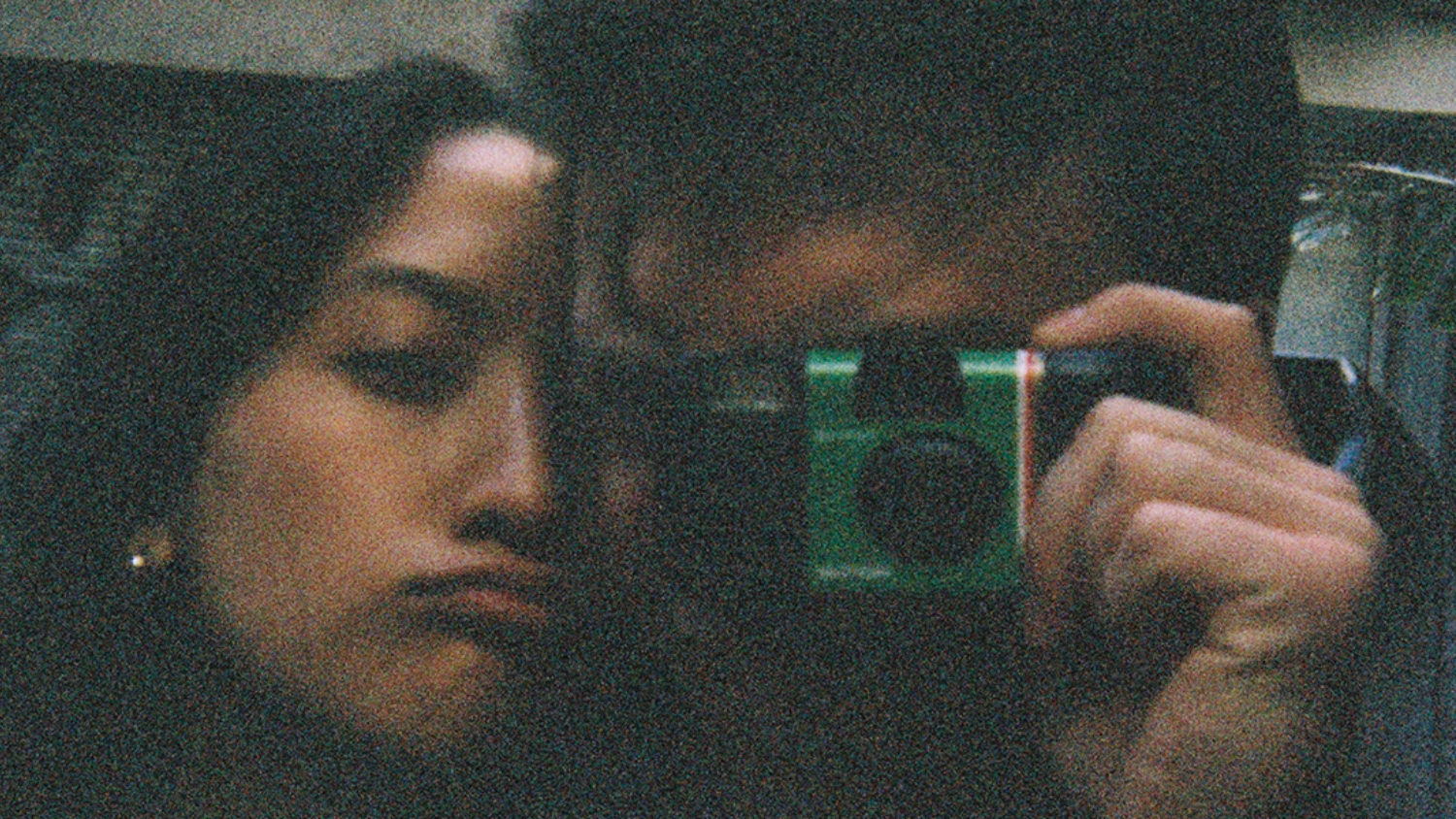 Fujifilm QuickSnap Flash 400 Disposable Film Camera - Black/Green (27 Exposures)