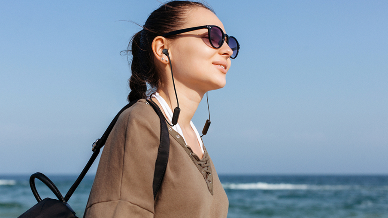 JBL Tune 135BT Wireless In-Ear Headphones - Black (JBLT135BTBLK)