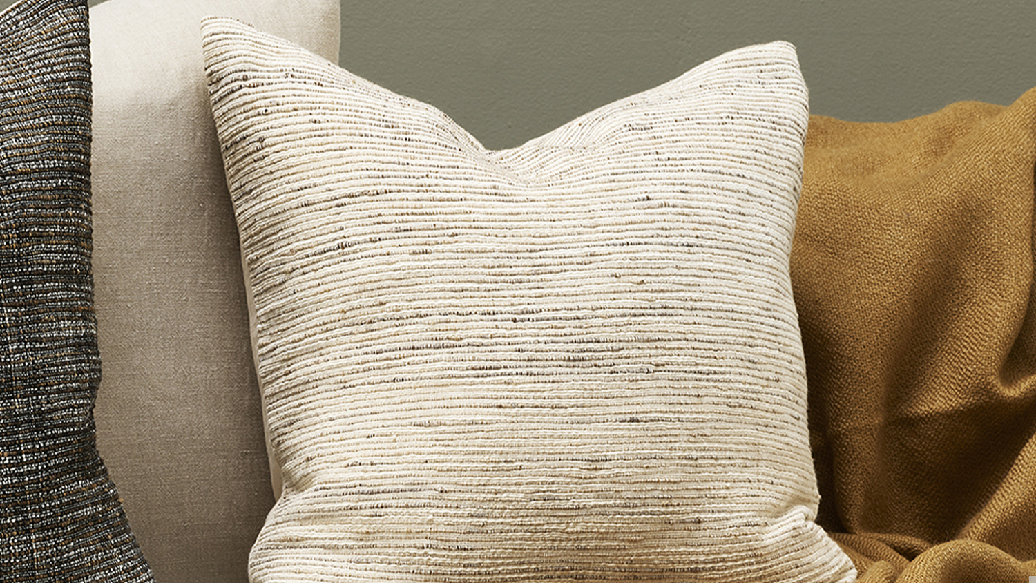 Almada Cushion - Natural