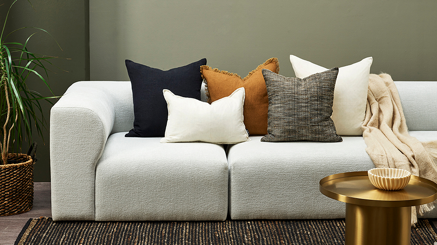 Milano Cushion - Ecru