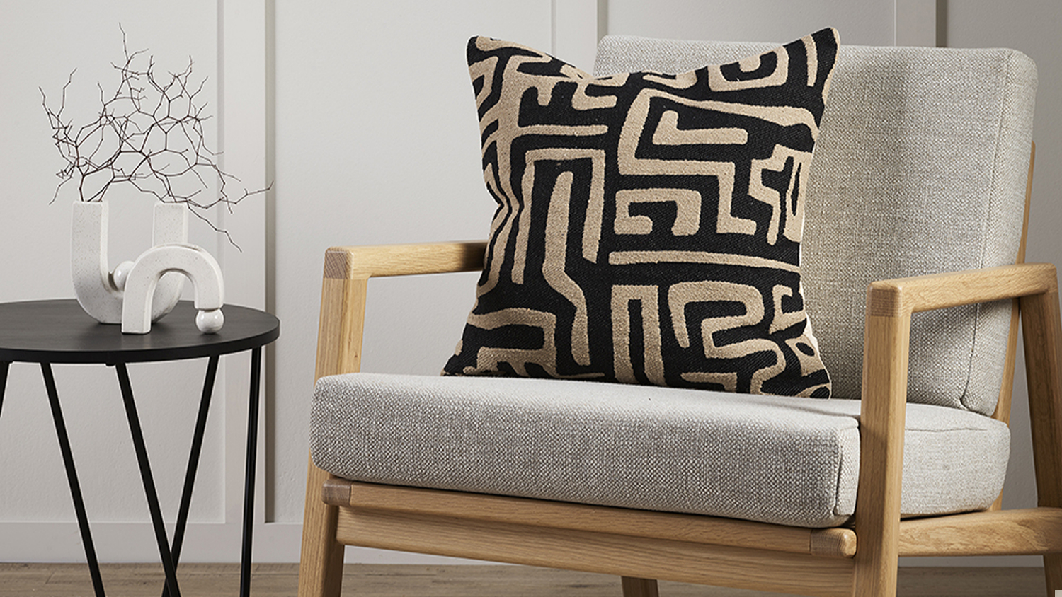 Loren Cushion - Black