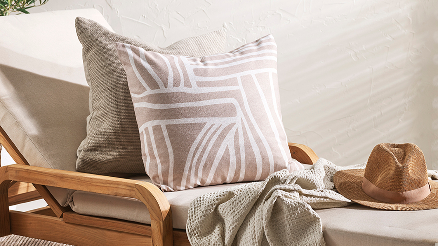 Maze Outdoor Cushion - Ecru