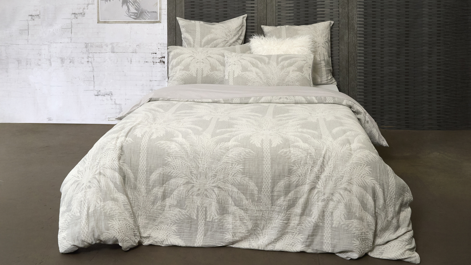 Palmier Silver Duvet Cover Set by Luxotic
