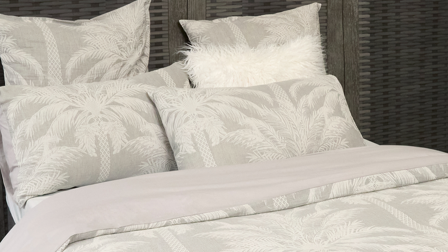 Palmier Silver European Pillowcase by Luxotic