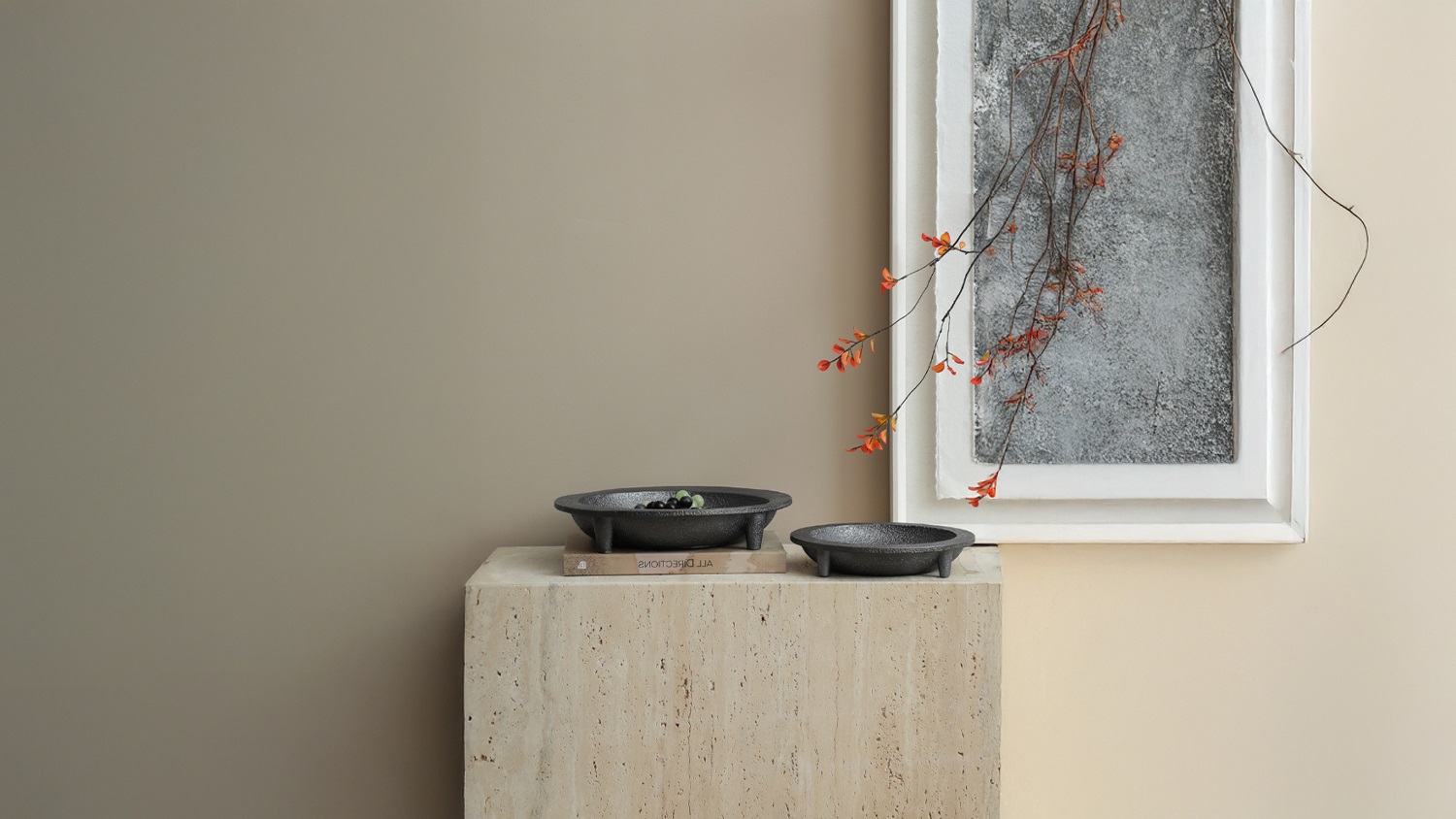 Friars Black Cement Tripod Plate - Small