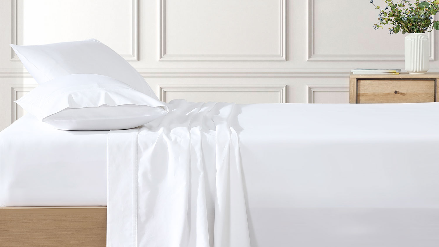 500TC Cotton Sateen White Sheet Set by Private Collection