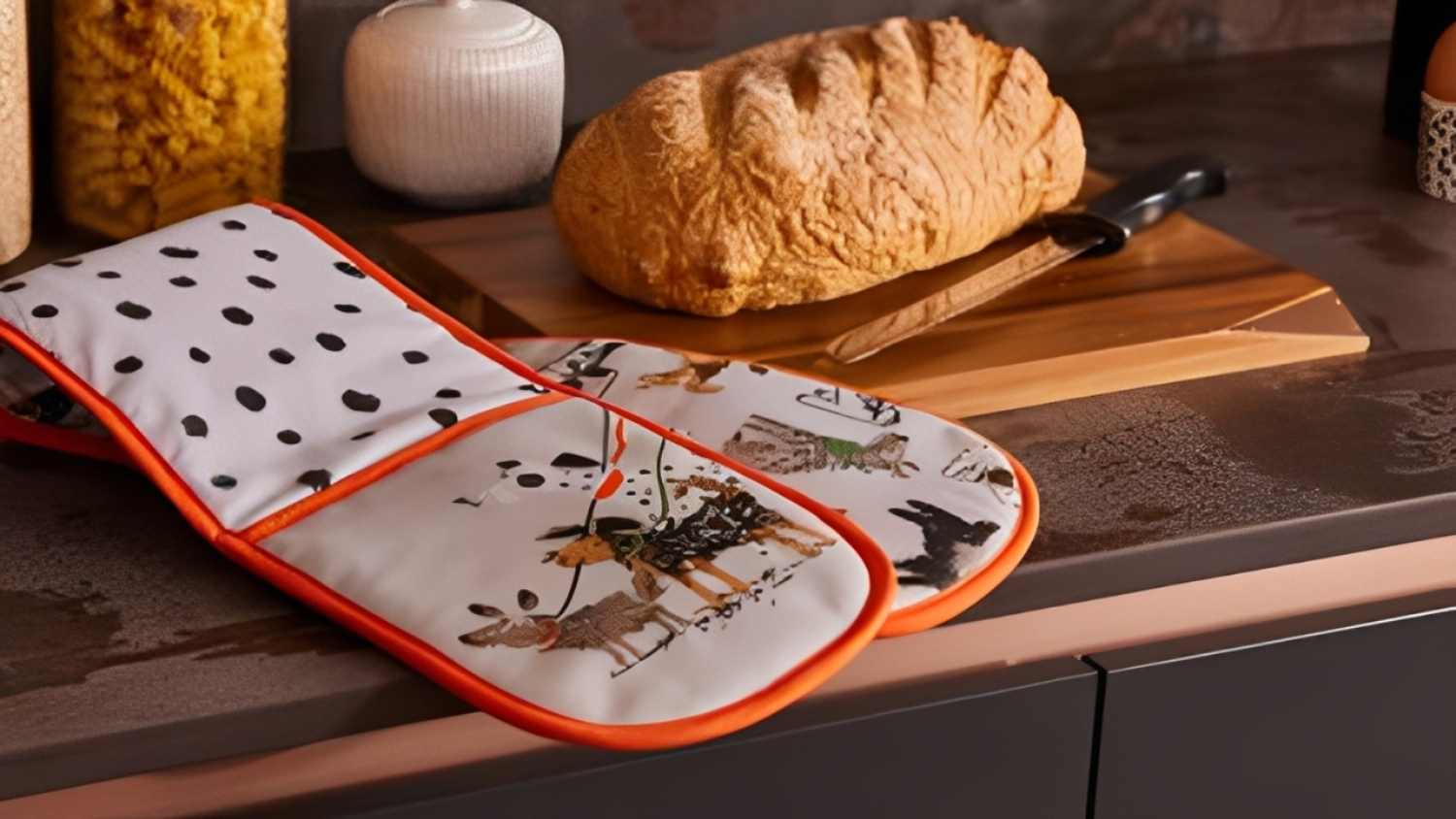 Ulster Weavers Dog Days Double Oven Glove - Pet Lover's Kitchenware