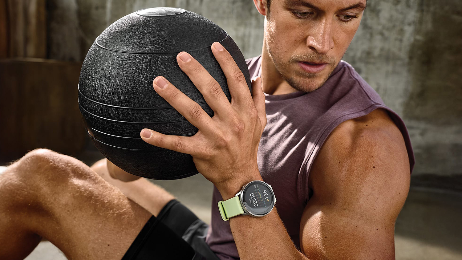 Garmin Venu 4 Smartwatch - Silver Case and Silver Grey Silicone Band (45mm Case, GPS, Bluetooth)