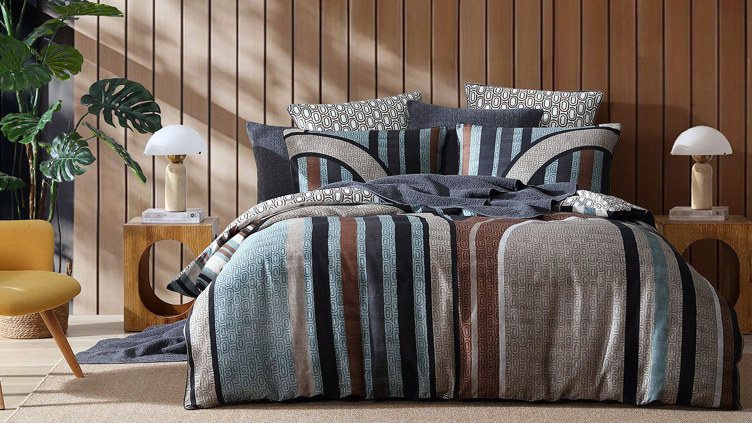 Journey Linen Duvet Cover Set by Logan & Mason