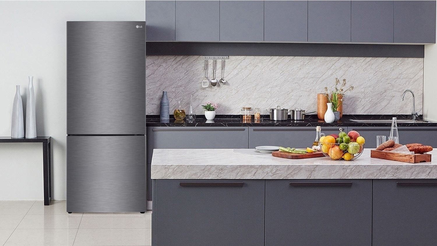 LG 420L Bottom Mount Fridge Freezer - Dark Graphite (GB-455UPLE)