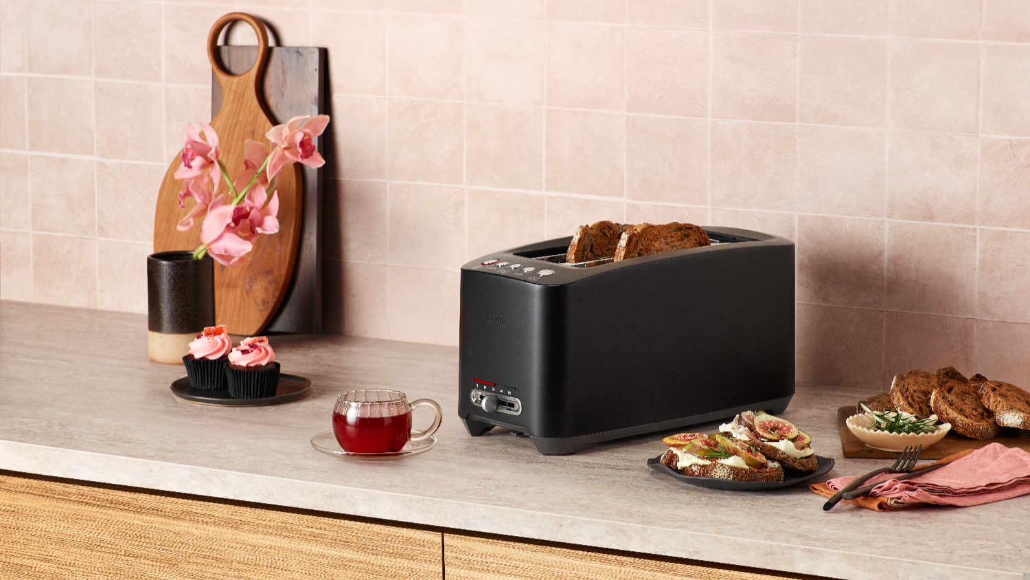 Breville the Smart Toast 4 Slice Long Slot Toaster - Black Truffle (BTA830BTR)