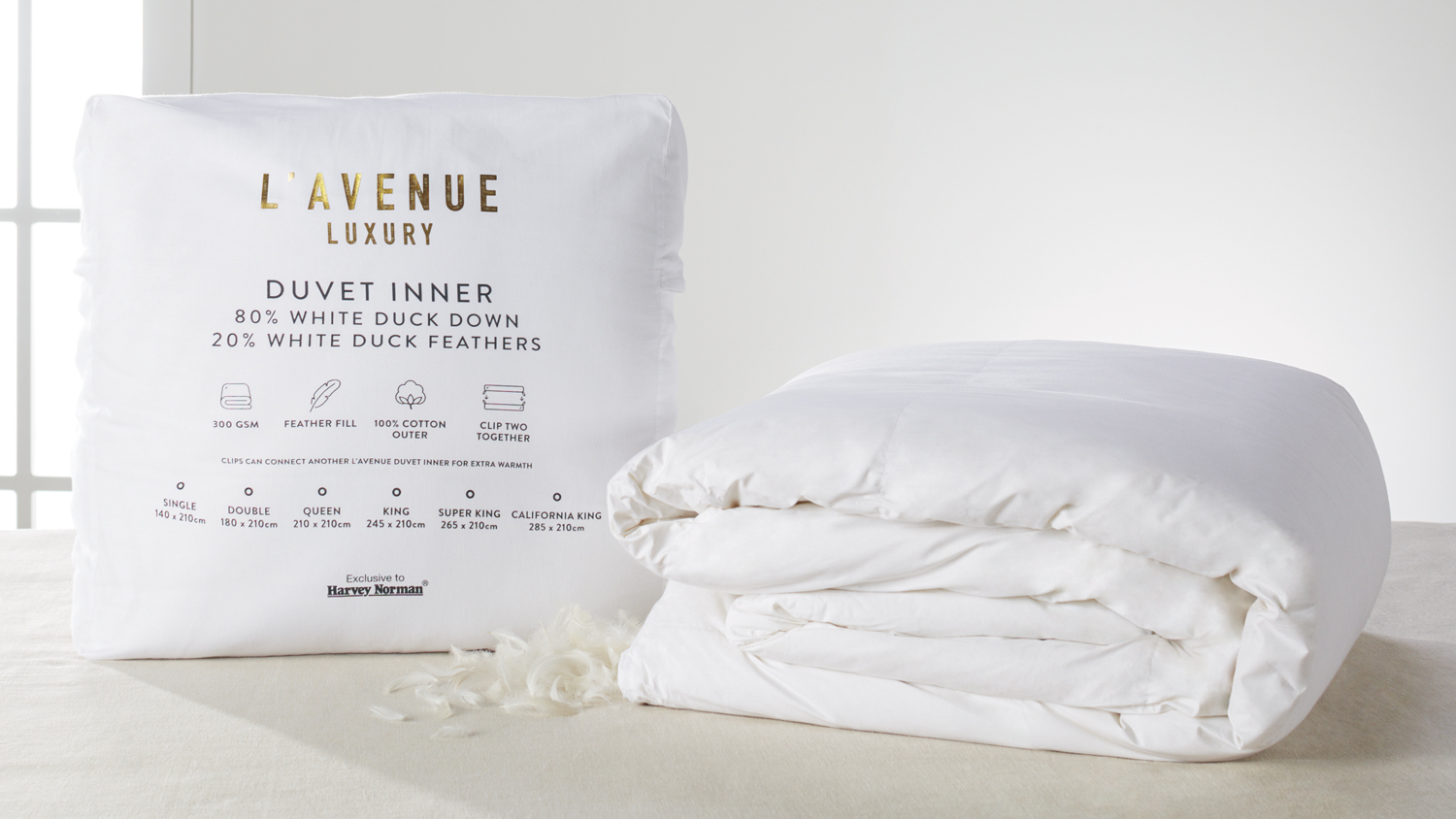 Luxury 80/20 White Duck Down Duvet Inner by L'Avenue