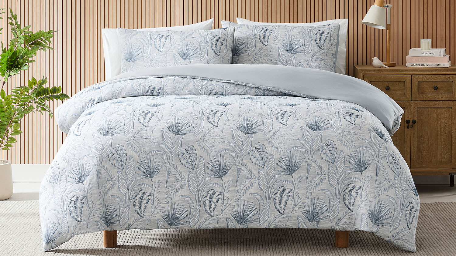 Tropic Duvet Cover Set by L'Avenue