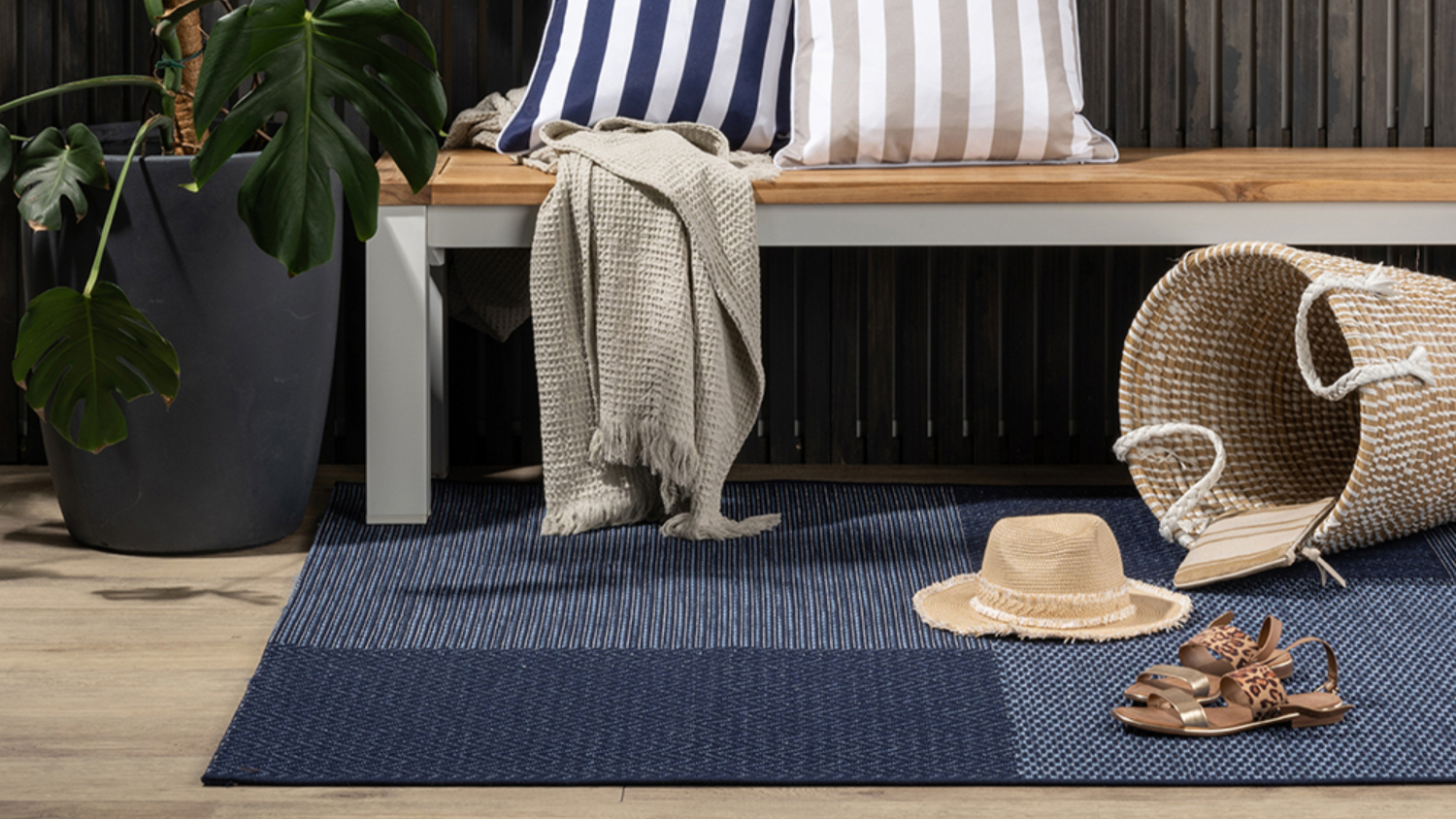 Collingwood Outdoor Rug 160 x 230cm - Navy