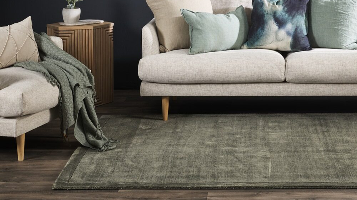 Chevalier Rug 160 x 230cm - Olive