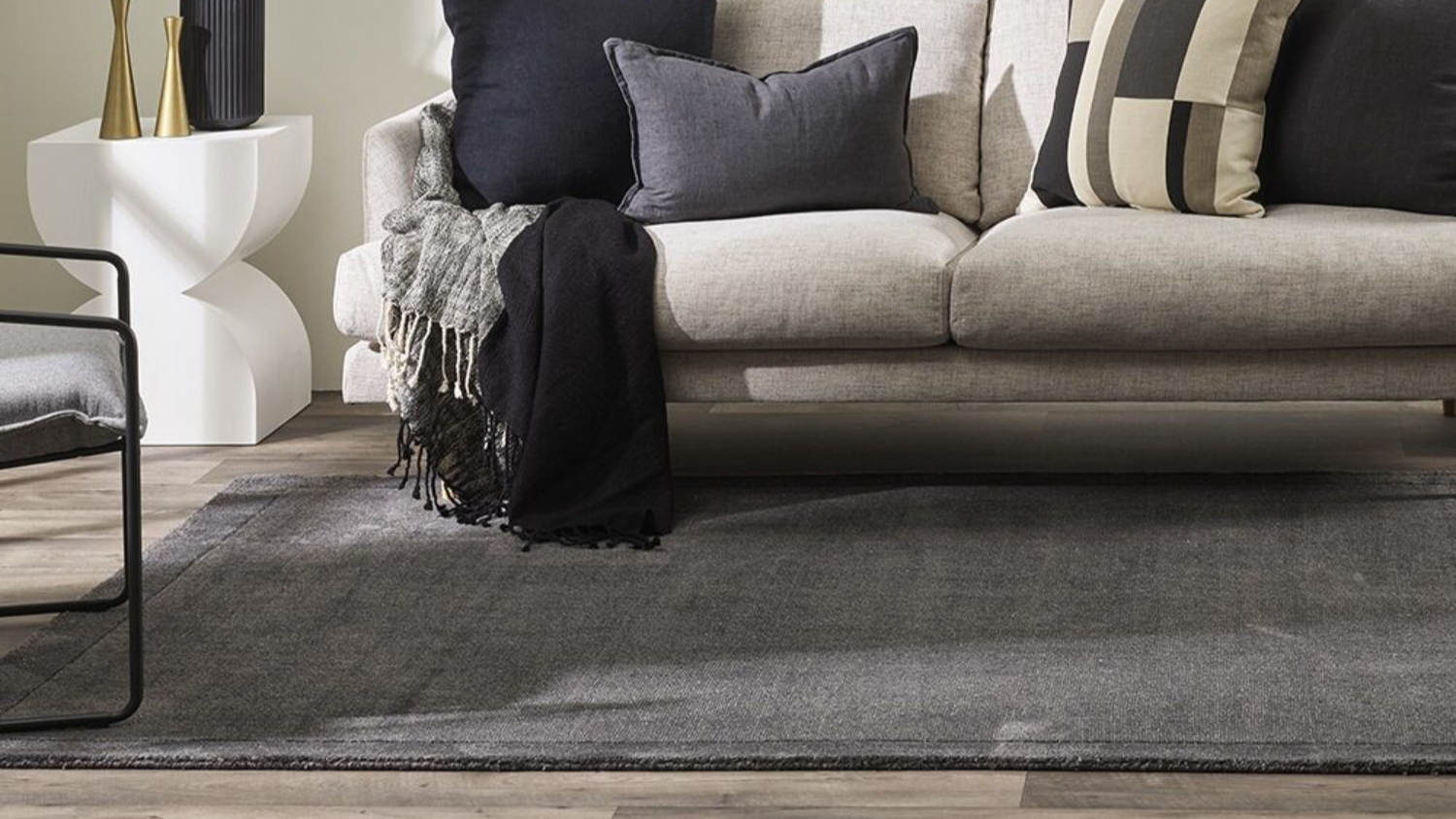 Chevalier Rug 200 x 290cm - Charcoal