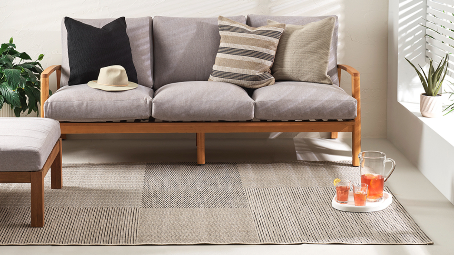 Collingwood Outdoor Rug 160 x 230cm - Oatmeal