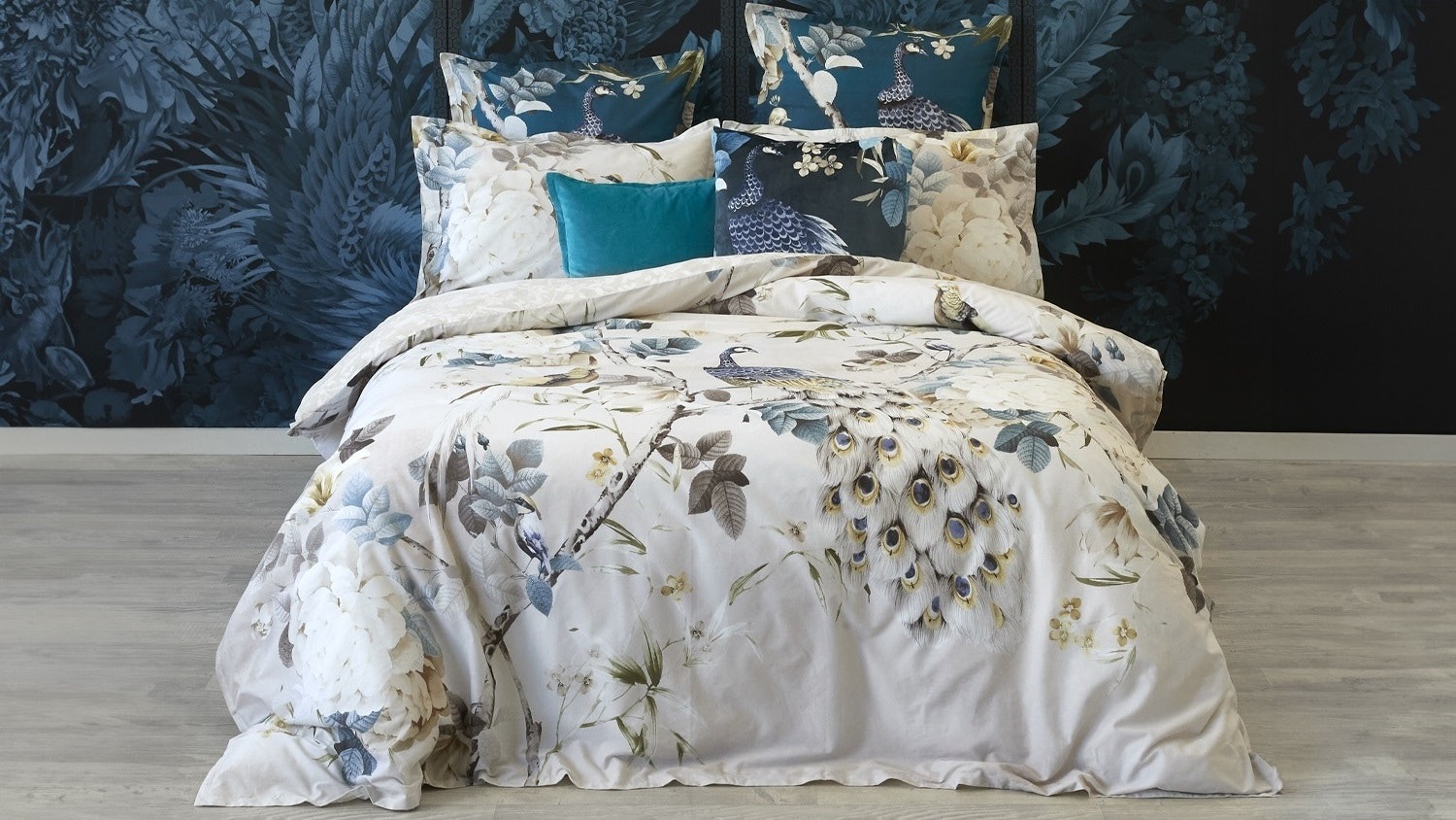 Peacock Duvet Cover Set by Luxotic
