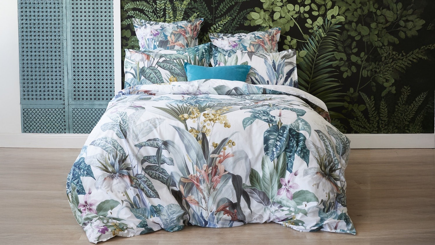 Verdure Duvet Cover Set by Luxotic - King