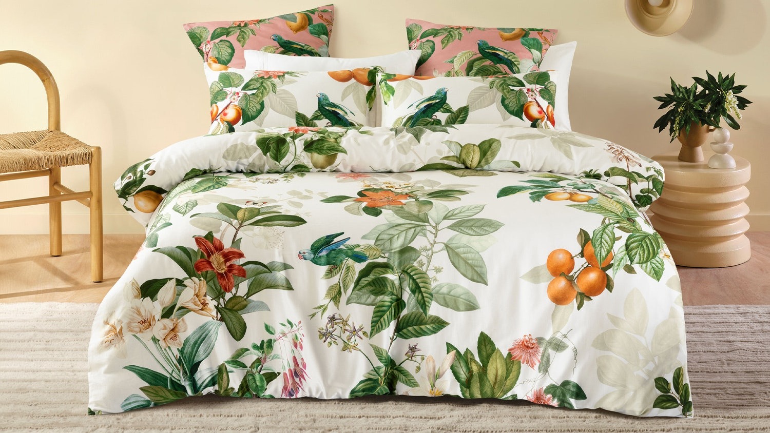 Amalfi Vanilla Duvet Cover Set by Savona - Super King NZ