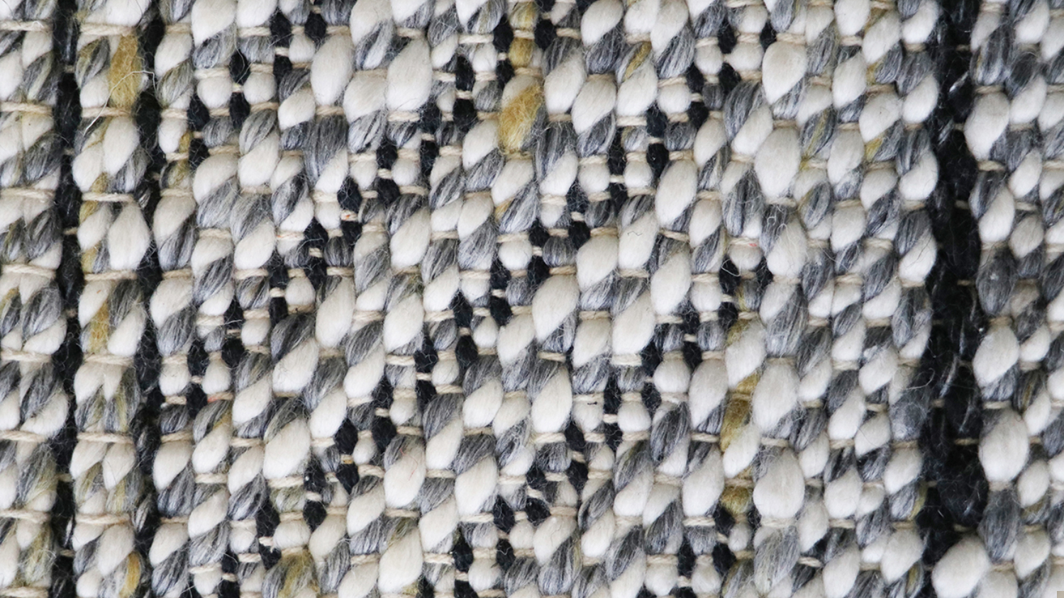 Enid Rug 160 x 230cm - Pebble/Black