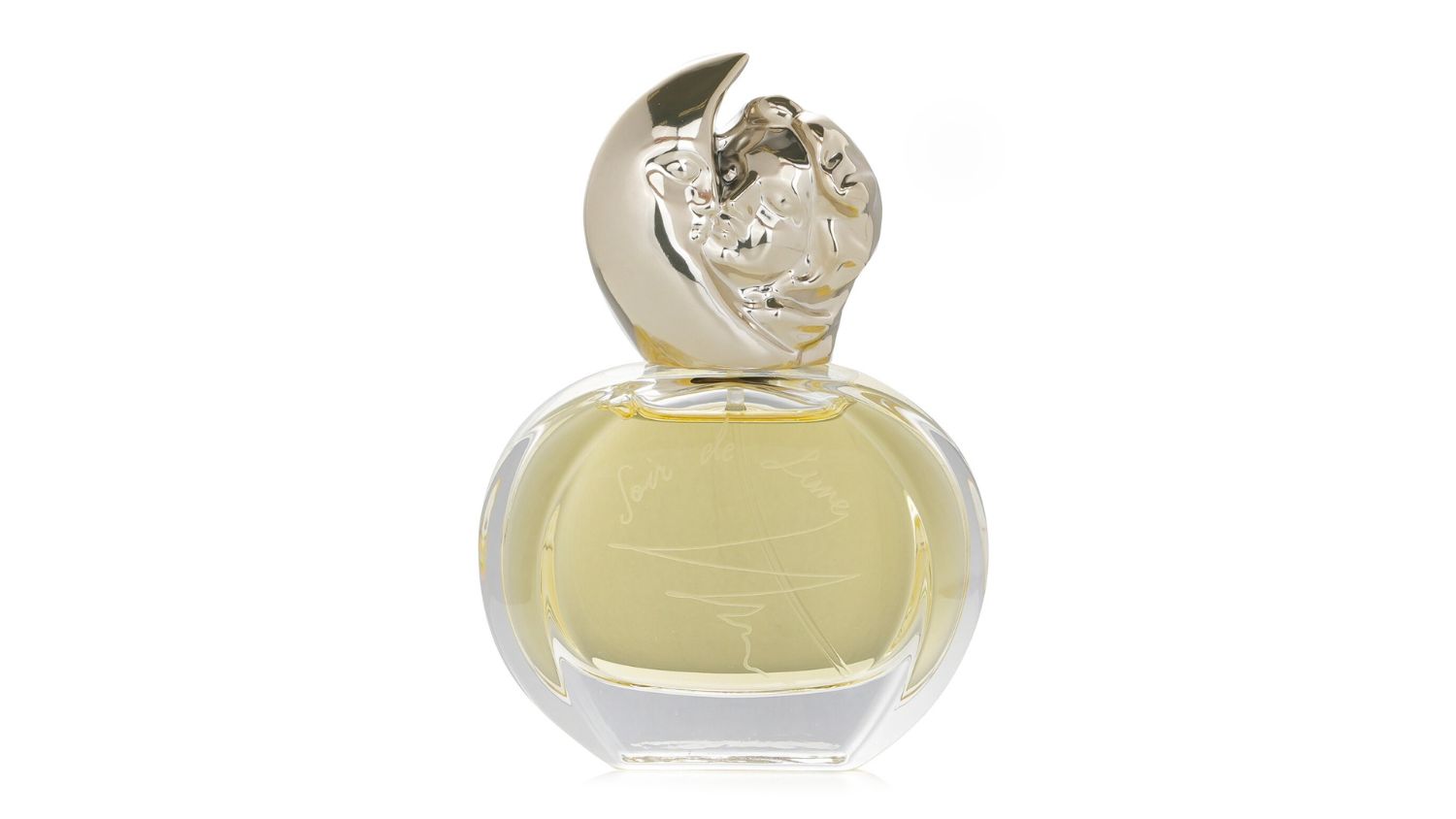 A strong scent that builds around a fruity-chypre accord