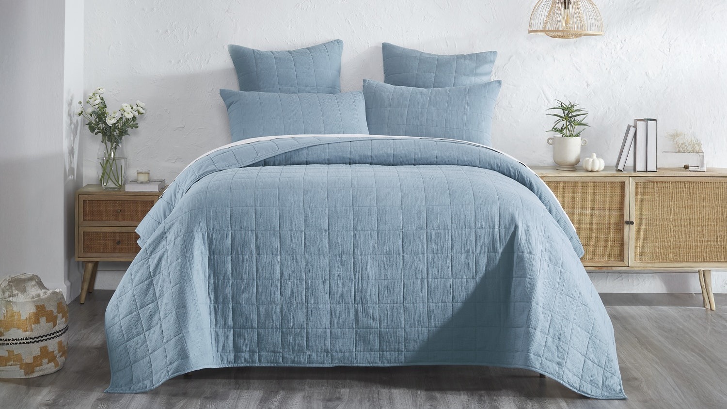 Leni Folkstone Coverlet Set by L'Avenue