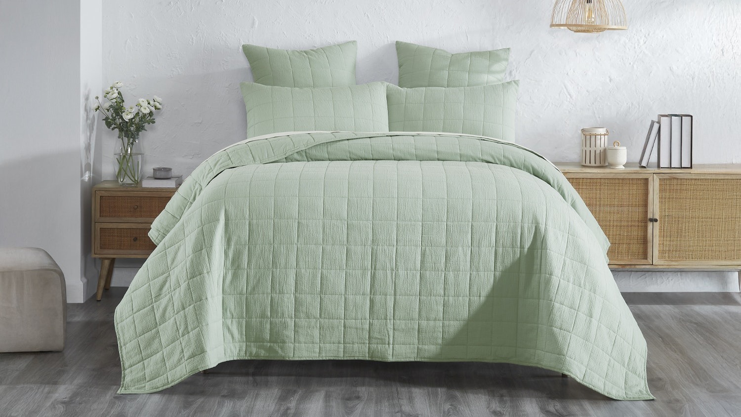 Leni Iceberg Coverlet Set by L'Avenue