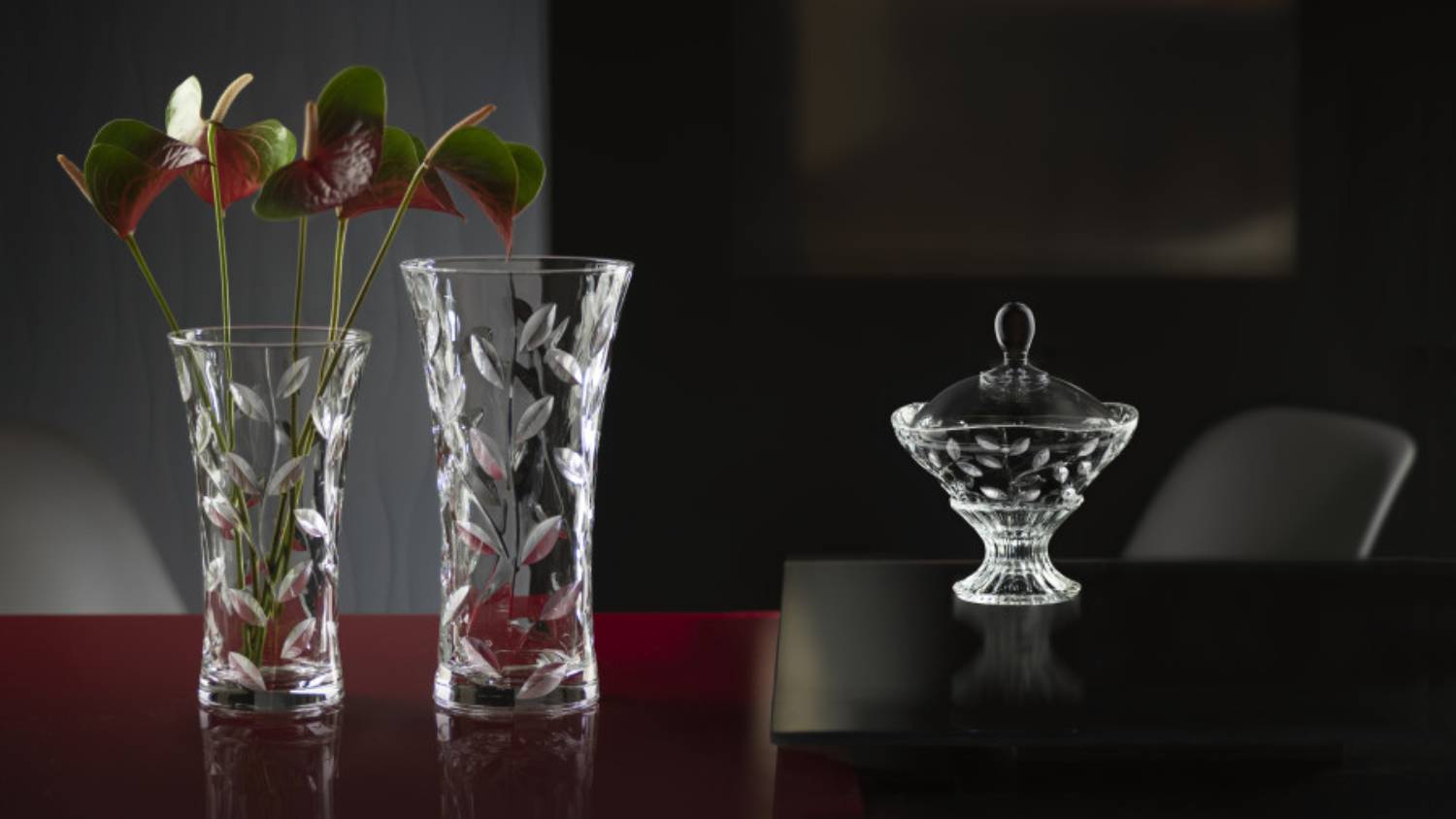 RCR Laurus Glass Vase 30cm