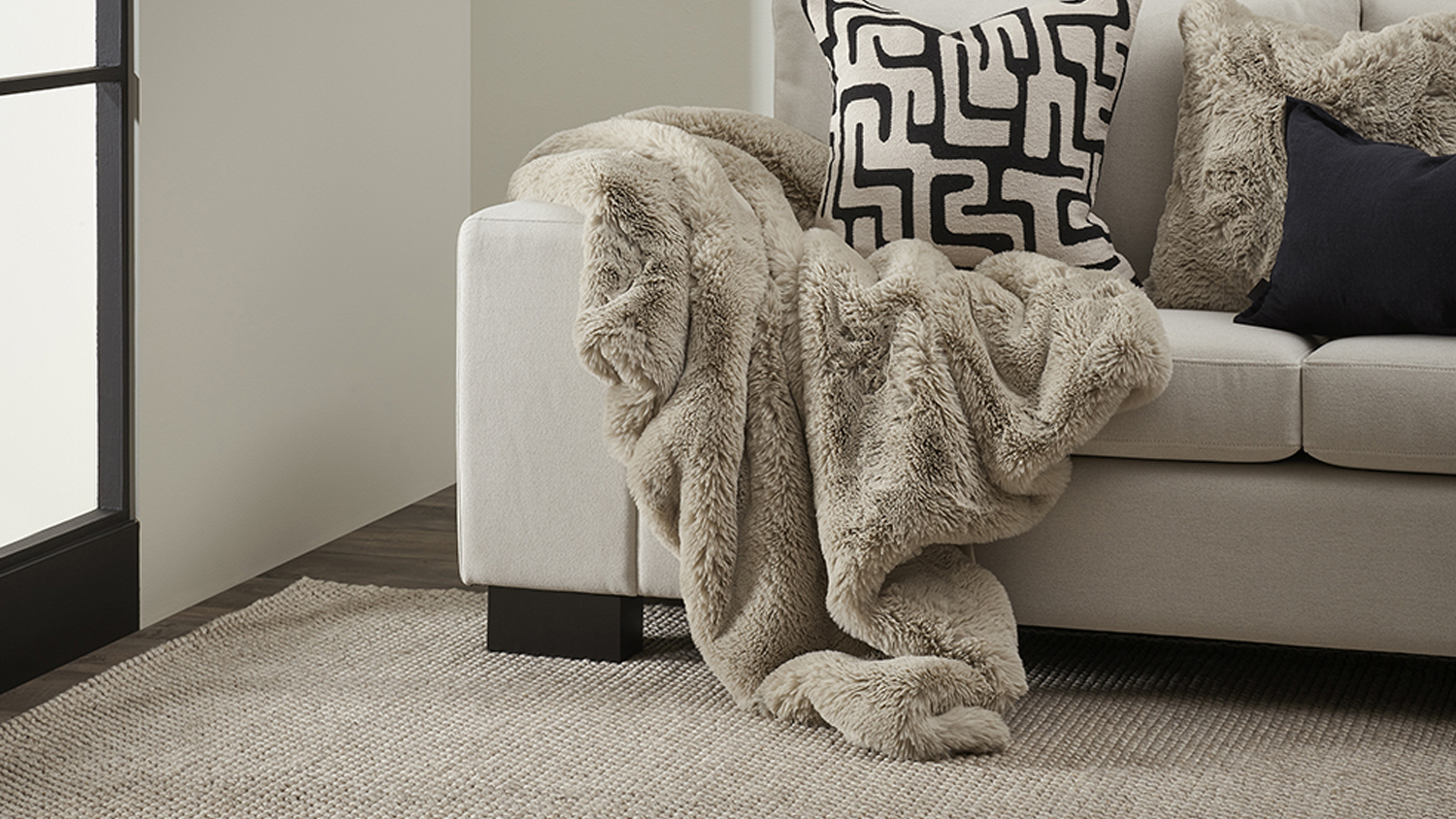Pelage Throw - Taupe