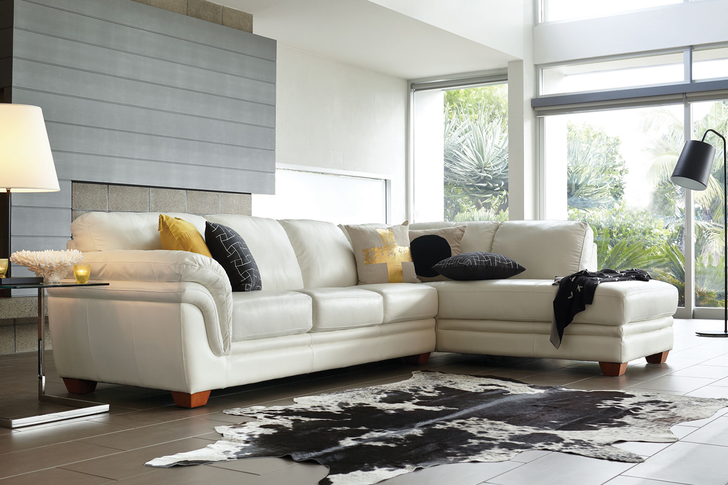 View 3 Seater Leather Sofa With Chaise Background Furniture Modern