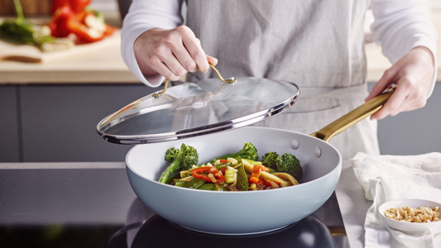 GreenPan Padova PFAS-Free Wok with Lid 28cm - Smokey Blue