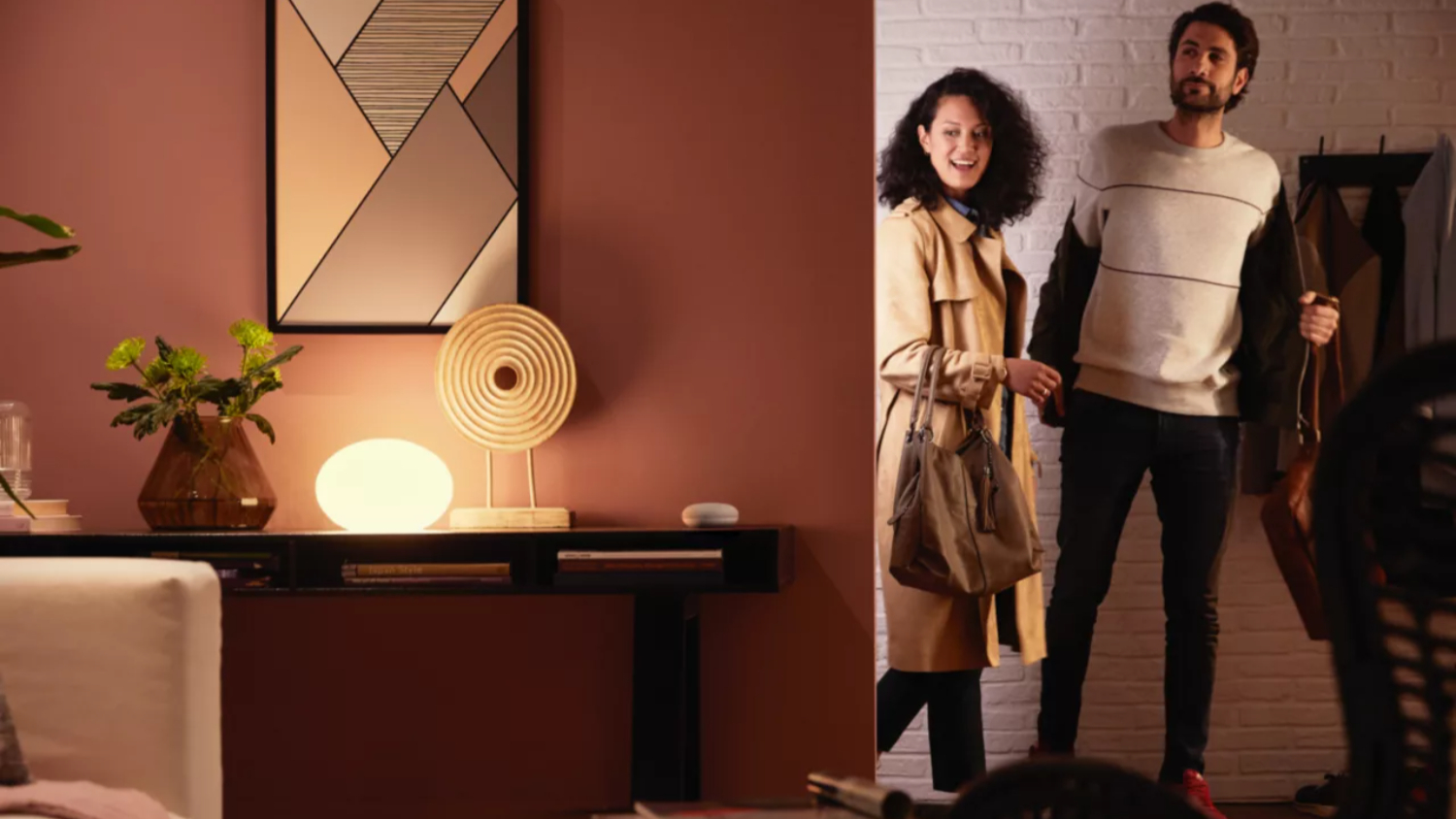 Philips Hue B22 A60 9.5W Smart Light Bulb - 1 Pack (Warm White)