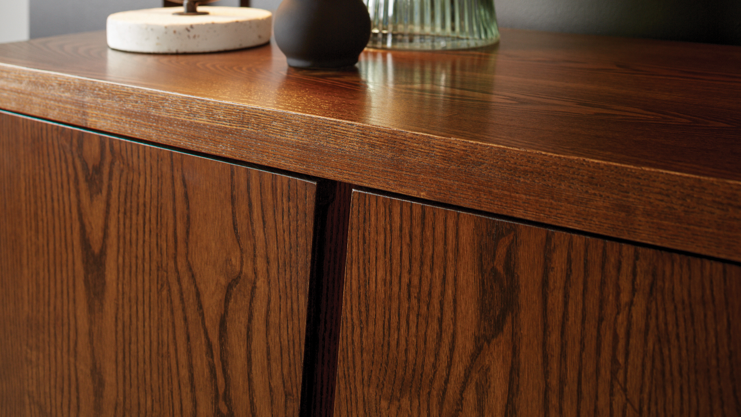 Haast Buffet Table