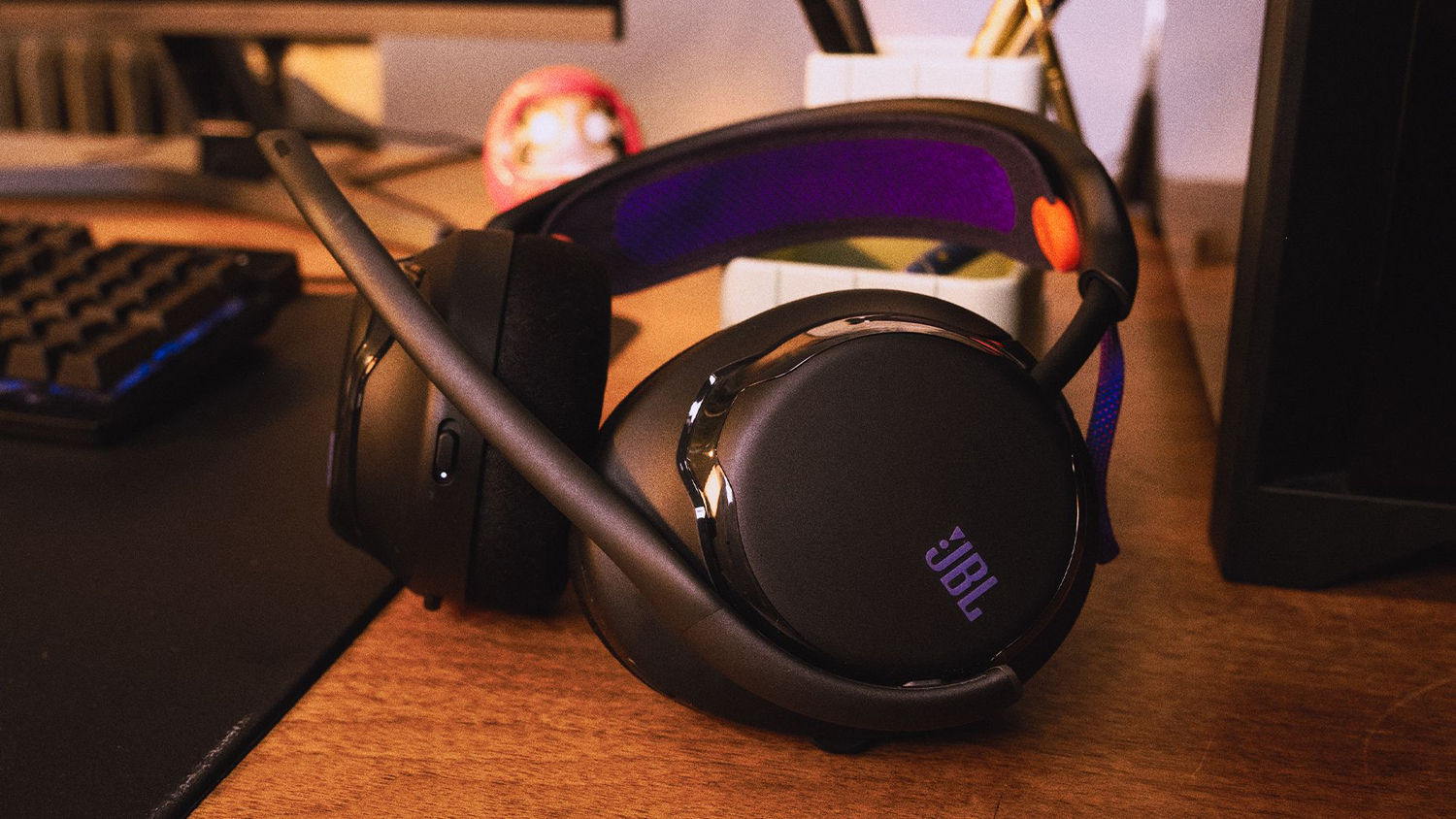 JBL Quantum 650 Gaming Wireless Over-Ear Headset - Black (JBLQTUM650BLK)