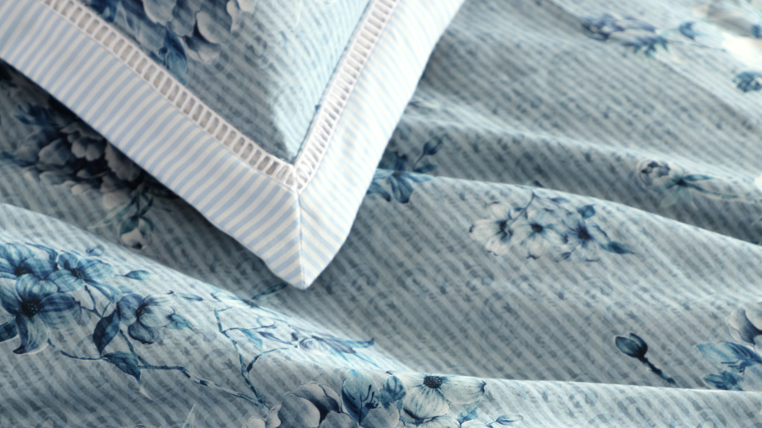 Liyana Blue Duvet Cover Set by Private Collection