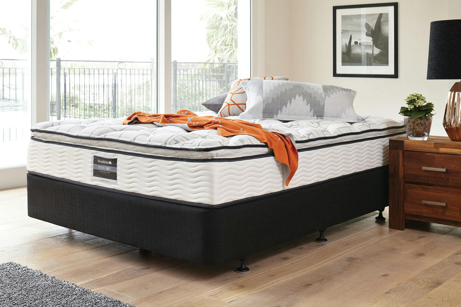 king mattress plush bed