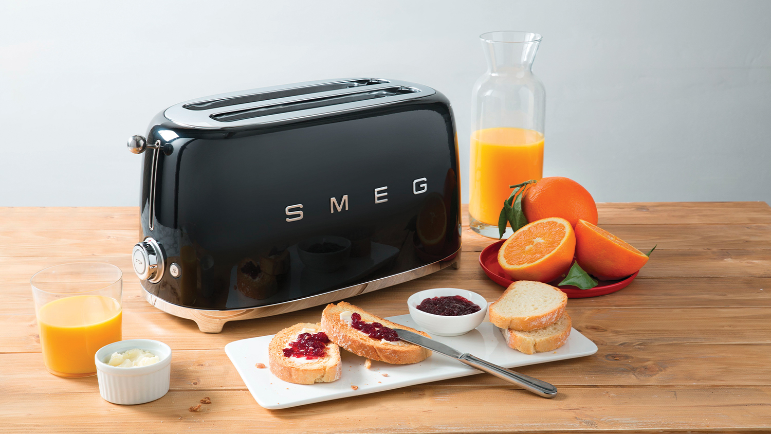 Smeg 50's Style 4 Slice Long Slot Toaster - Glossy Black (TSF02BLAU)