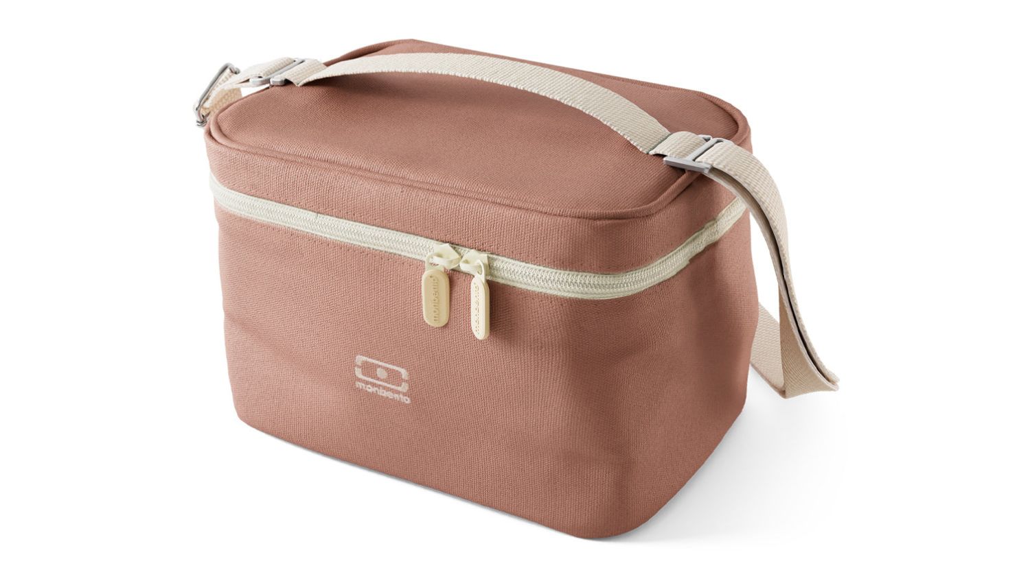 A left-angled view of the Monbento Arctic Lunch Bag in pink moka finish