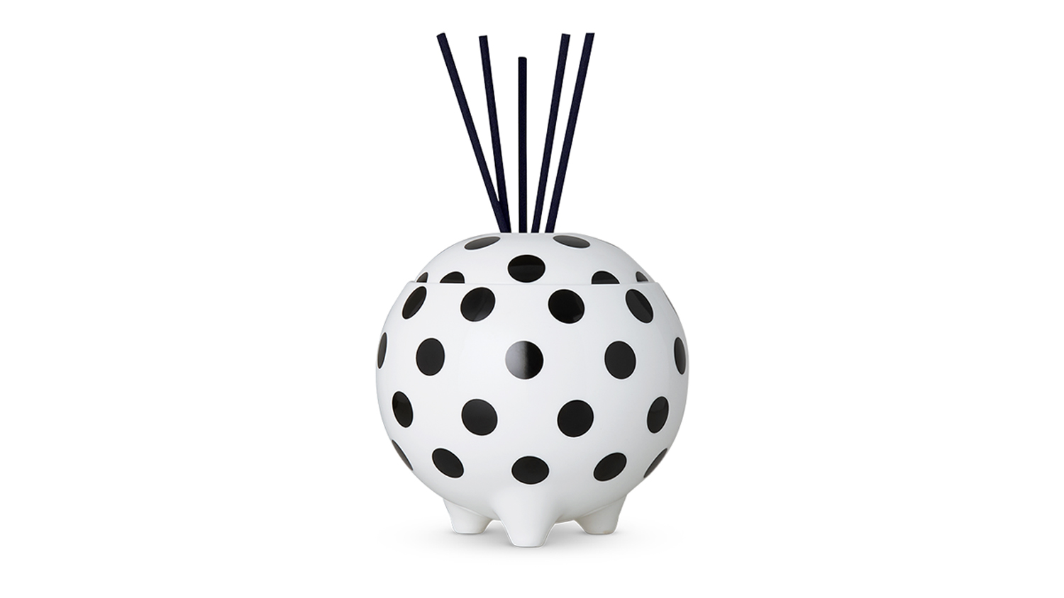 Close-up of the Moss St. Fragrances Midnight Blossom ceramic reed diffuser