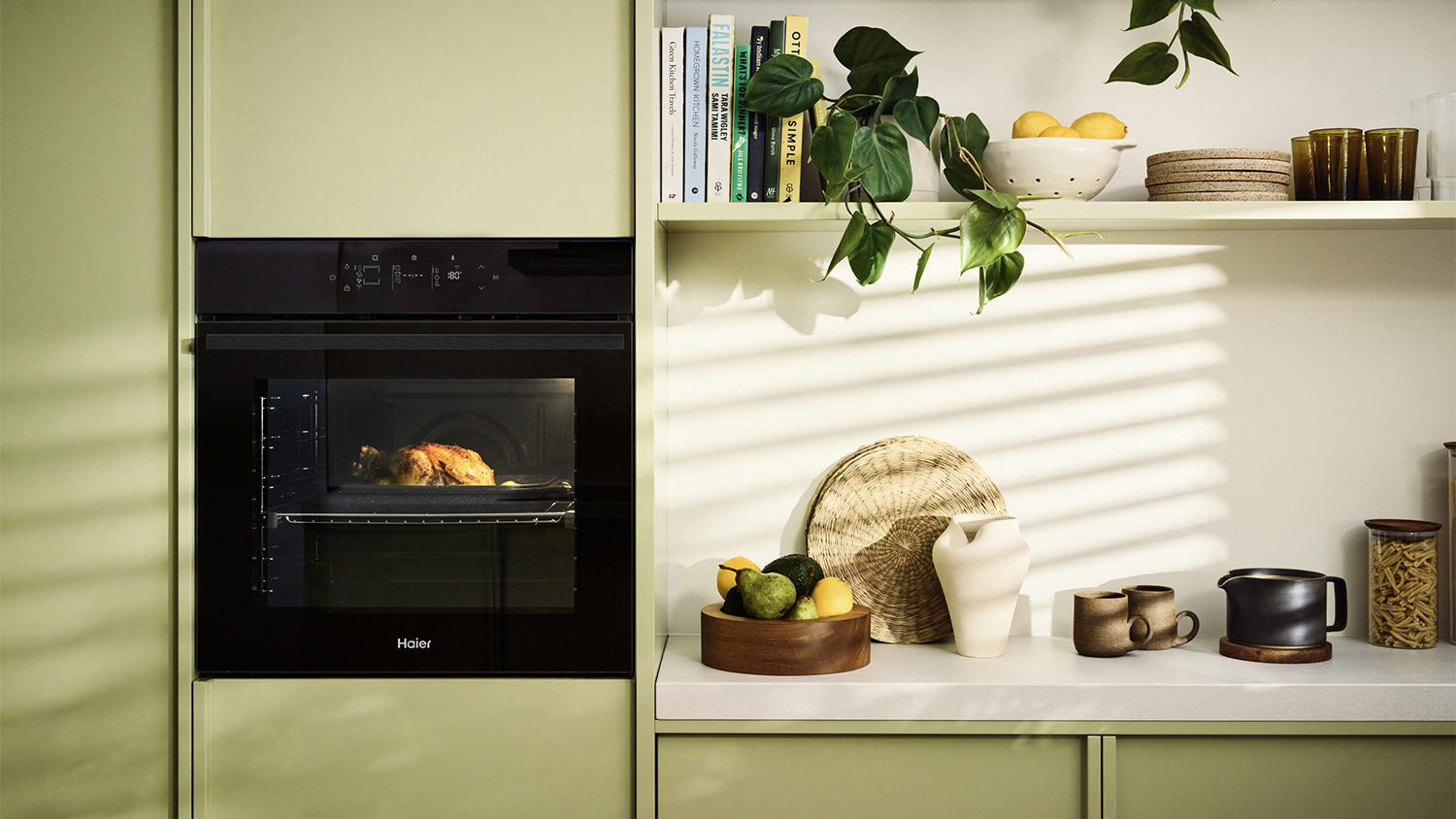 Haier 600 Series 60cm Built-In Steam Oven - Black