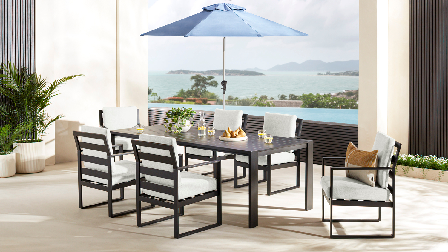 Outdoor scene featuring the Atlas 7 Piece Dining Suite